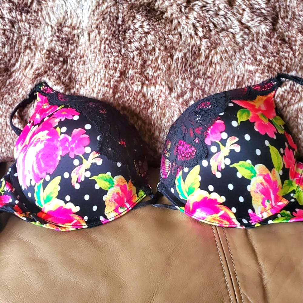 Victoria Secret Bombshell Bra